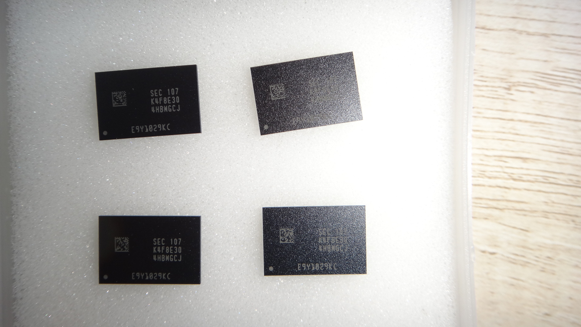K4F8E304HB-MGCJ